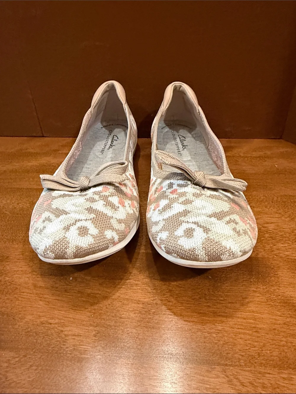 Clarks Beige and Coral Floral Knit Ballet Flats with Bow